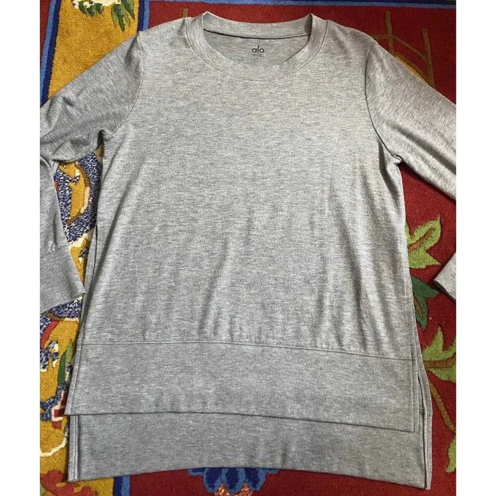 Alo Yoga Glimpse Sweatshirt Womens S Gray High Low Side Slit Pullover Athleisure